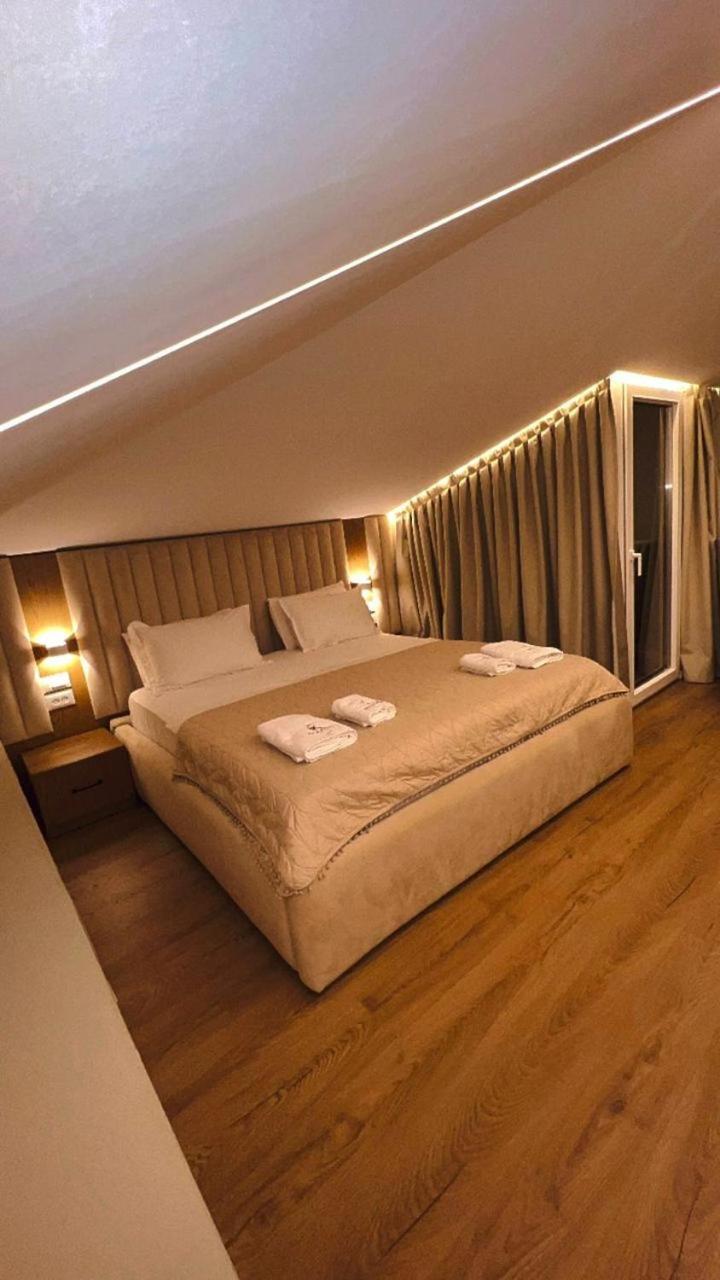 Vila Koja Boutique Hotel Тирана Екстериор снимка