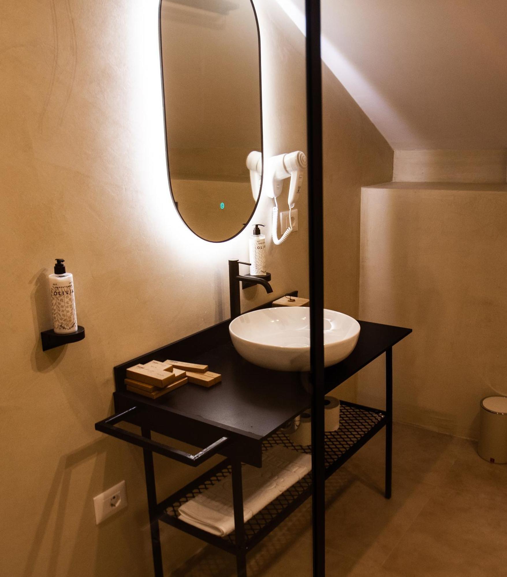 Vila Koja Boutique Hotel Тирана Екстериор снимка