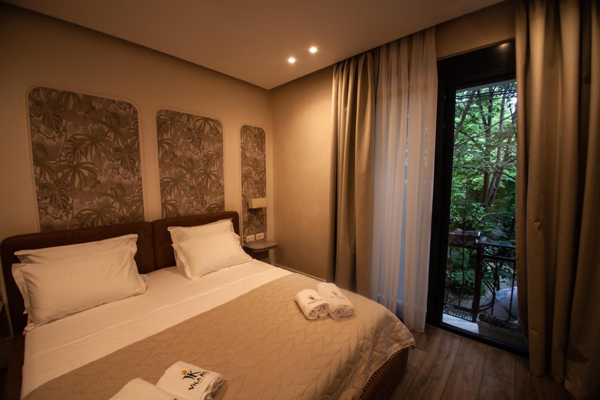 Vila Koja Boutique Hotel Тирана Екстериор снимка