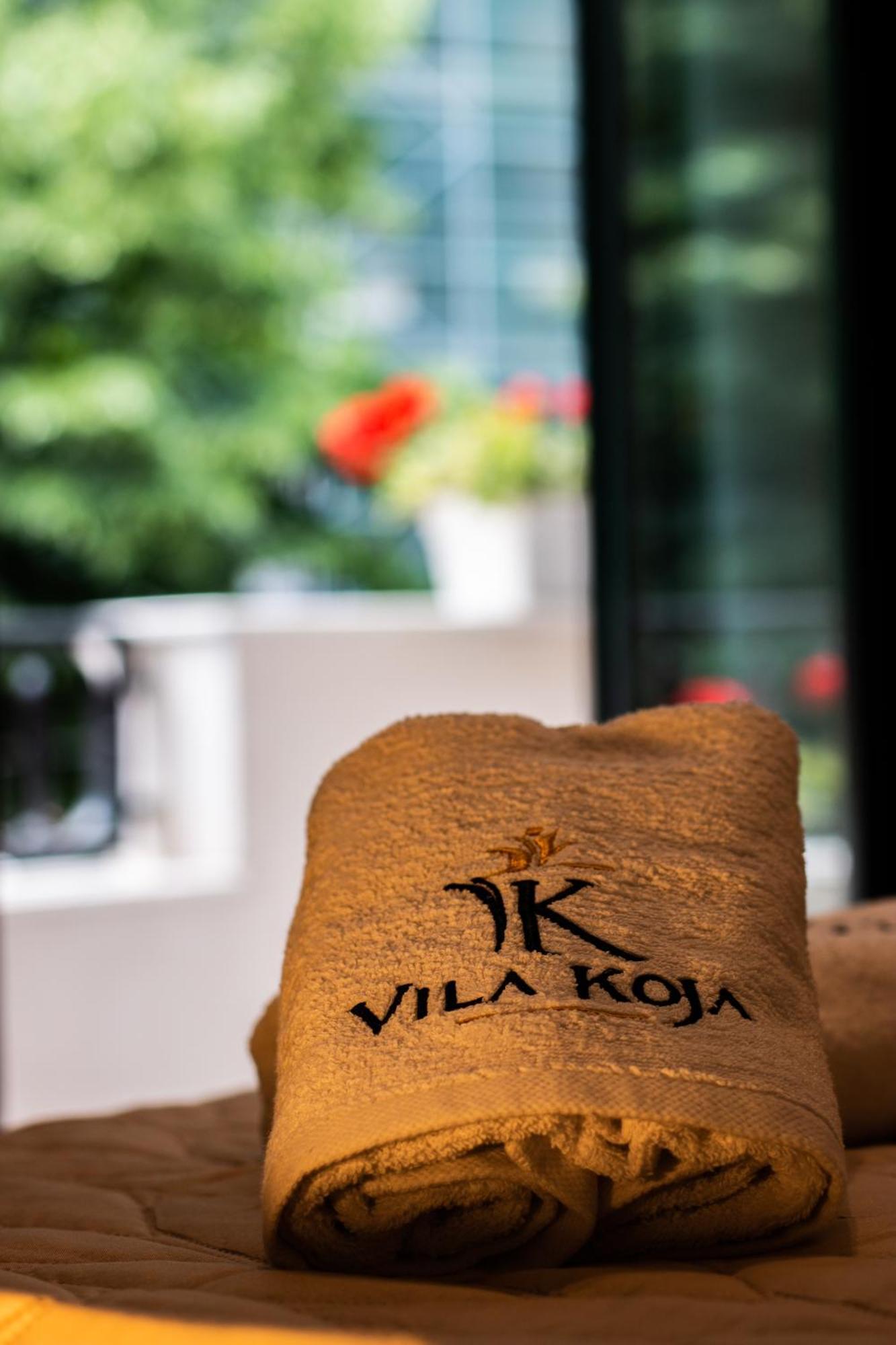 Vila Koja Boutique Hotel Тирана Екстериор снимка
