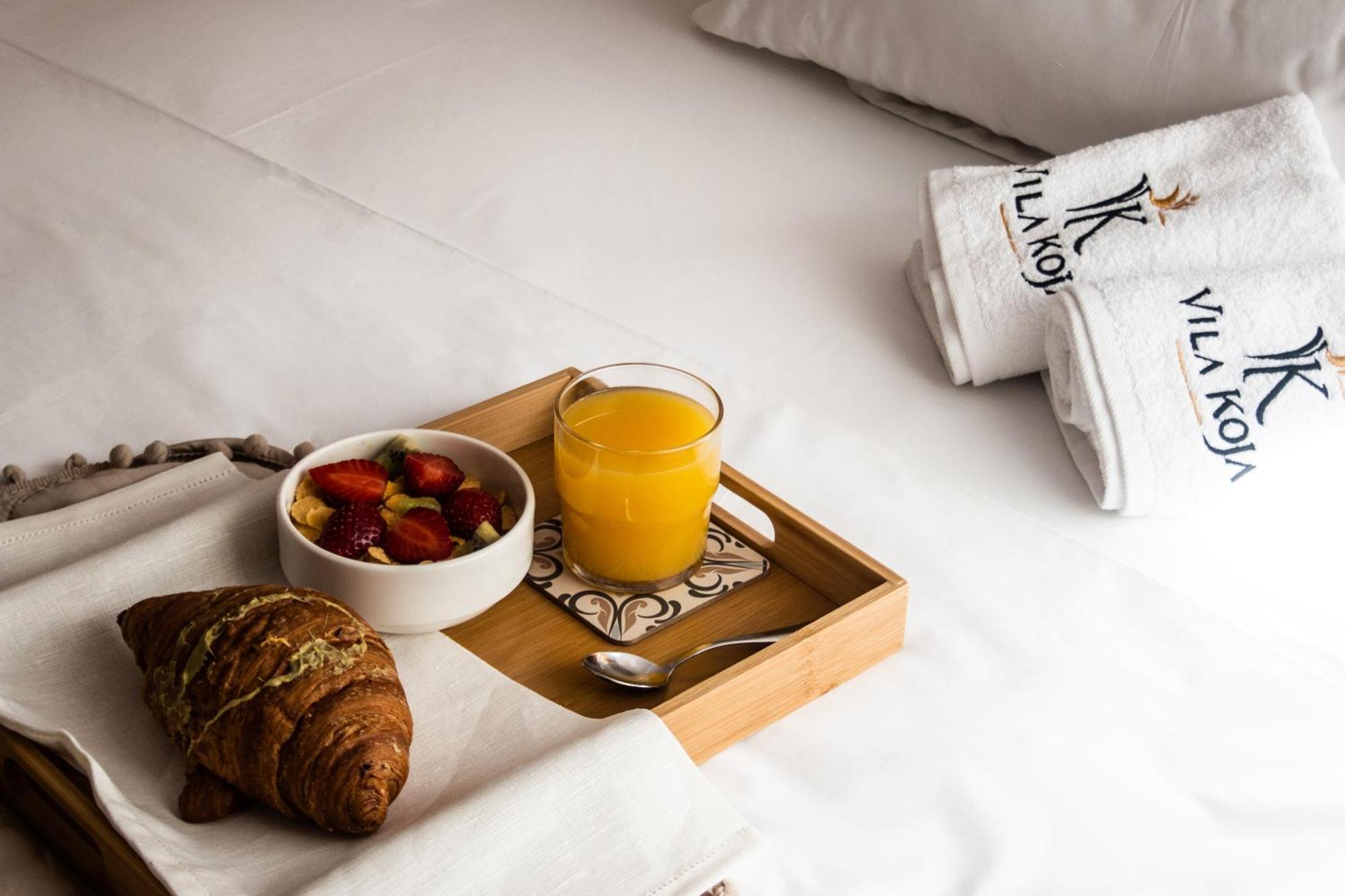 Vila Koja Boutique Hotel Тирана Екстериор снимка