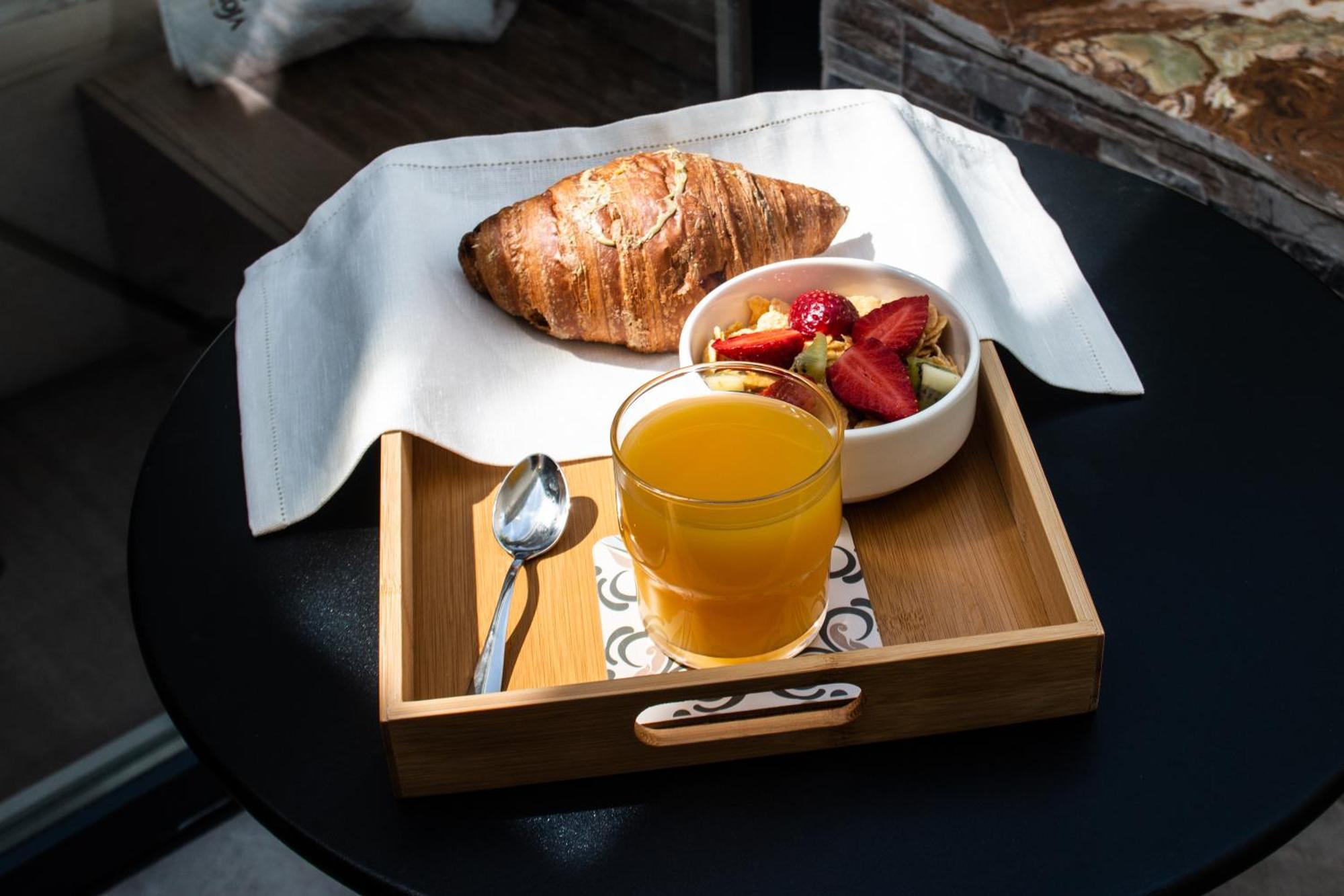 Vila Koja Boutique Hotel Тирана Екстериор снимка