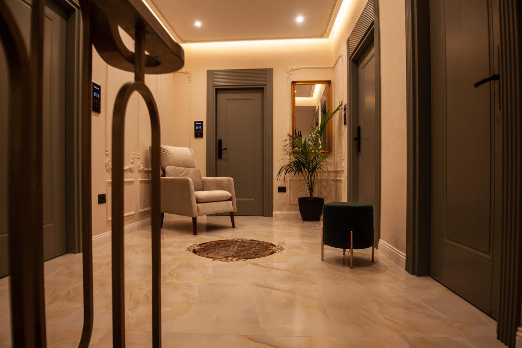 Vila Koja Boutique Hotel Тирана Екстериор снимка