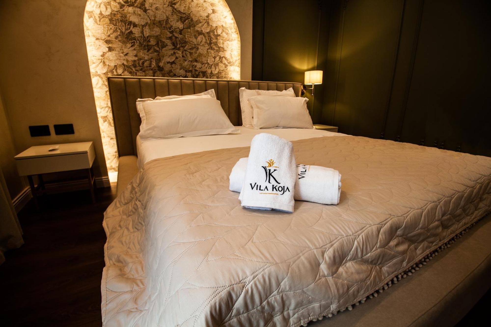 Vila Koja Boutique Hotel Тирана Екстериор снимка