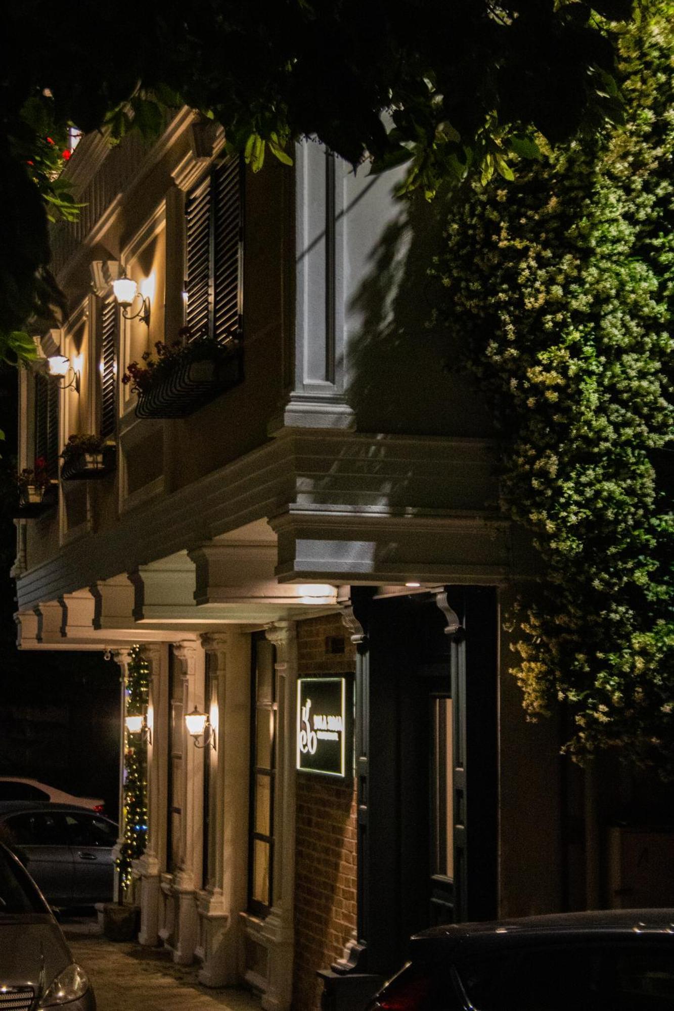 Vila Koja Boutique Hotel Тирана Екстериор снимка